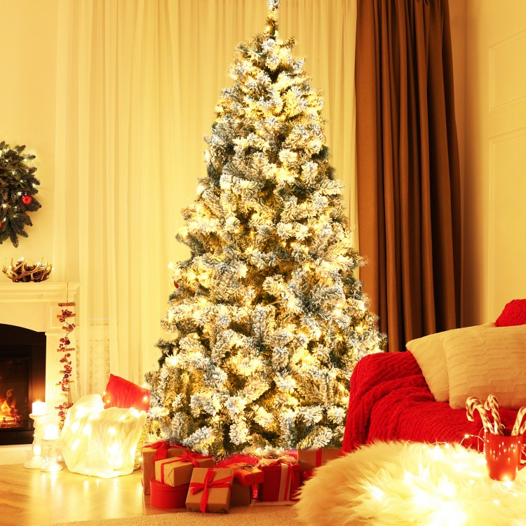 How to Decorate an Artificial Pencil Christmas Tree